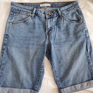Levi's Bermuda shorts sz 6